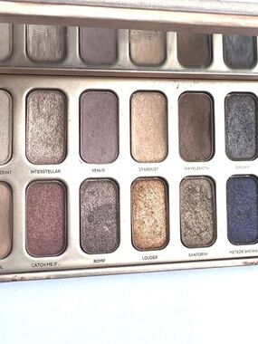 Neutral Shimmer Eyeshadow Palette - Mixed Brown & Gold Shades